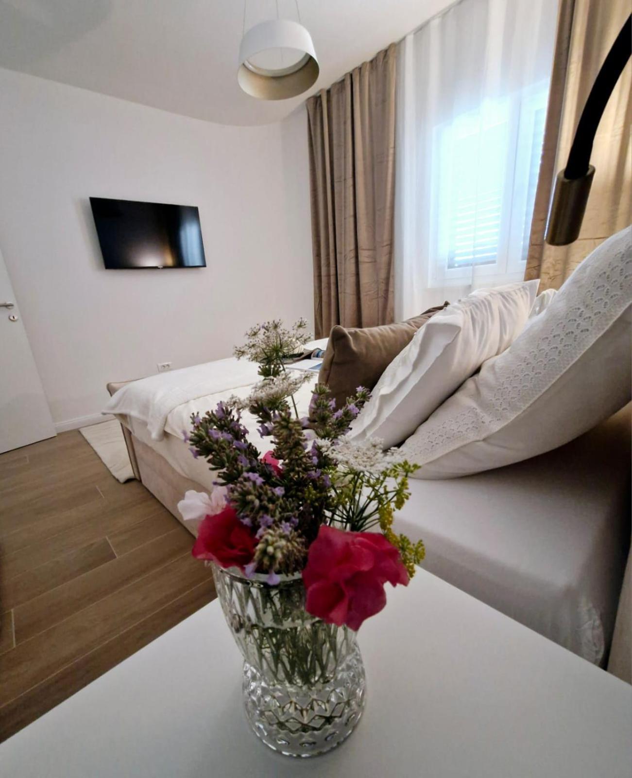 פודסטראנה Sea View Luxury Apart Hotel Villa Conte With Swiming Pool And Romantic Spa מראה חיצוני תמונה